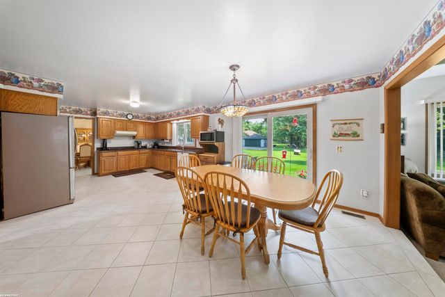 42150 Margaret Drive, Clinton Township, MI 48038