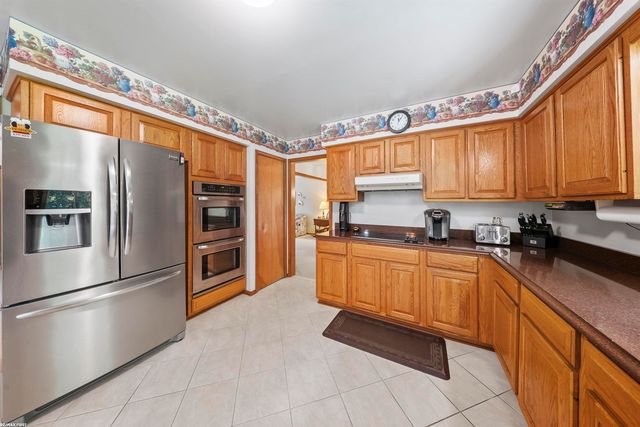 42150 Margaret Drive, Clinton Township, MI 48038