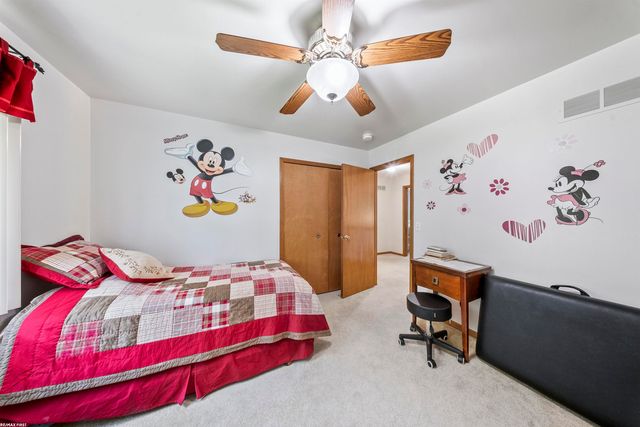 42150 Margaret Drive, Clinton Township, MI 48038
