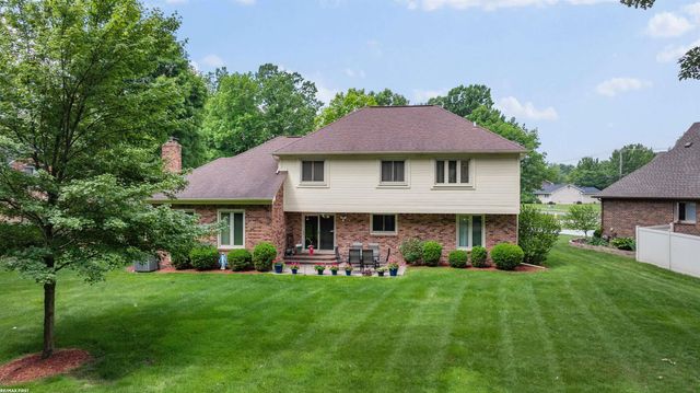 42150 Margaret Drive, Clinton Township, MI 48038