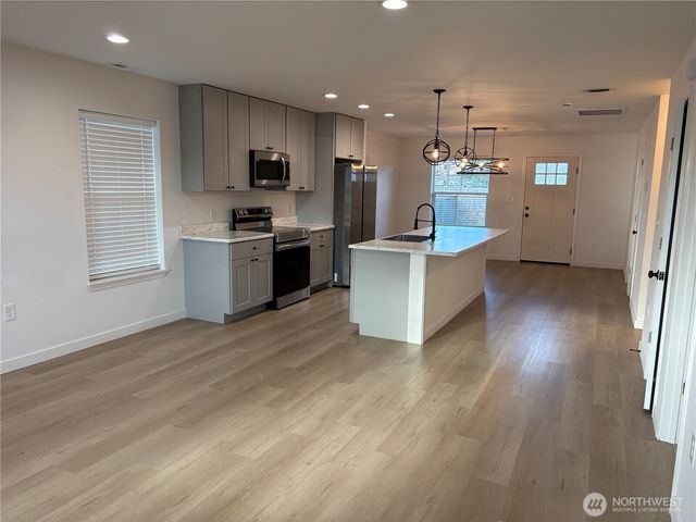 464 SW William Avenue, Chehalis, WA 98532