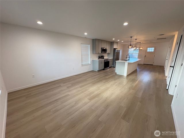 464 SW William Avenue, Chehalis, WA 98532