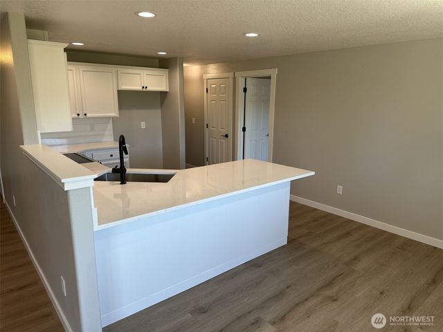 230 Adams Drive, Kelso, WA 98632