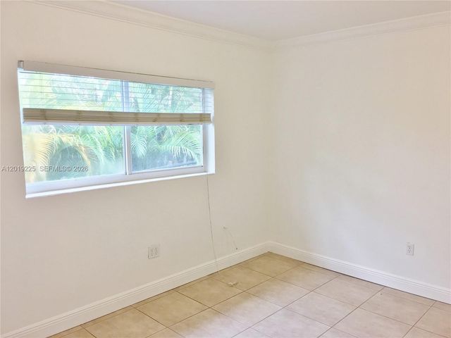 95 Edgewater Dr 207, Coral Gables, FL 33133