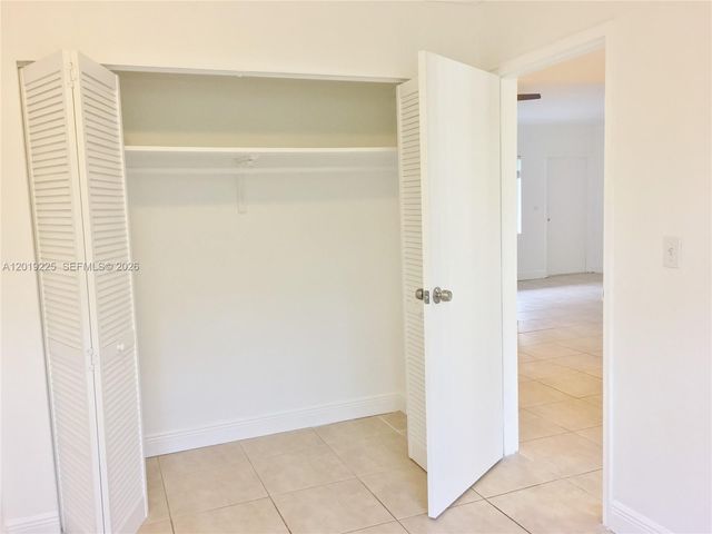 95 Edgewater Dr 207, Coral Gables, FL 33133