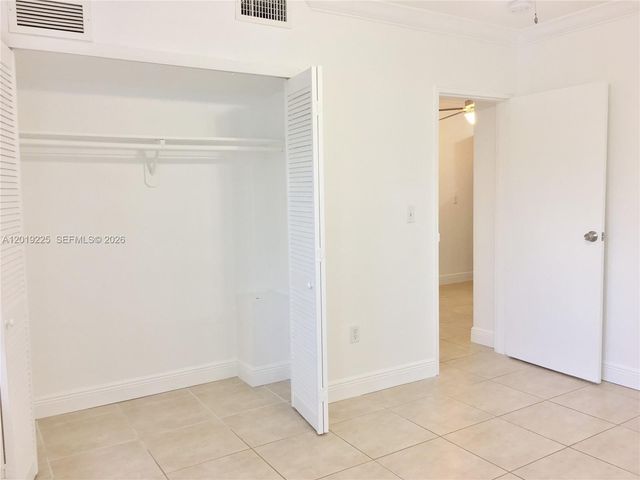 95 Edgewater Dr 207, Coral Gables, FL 33133