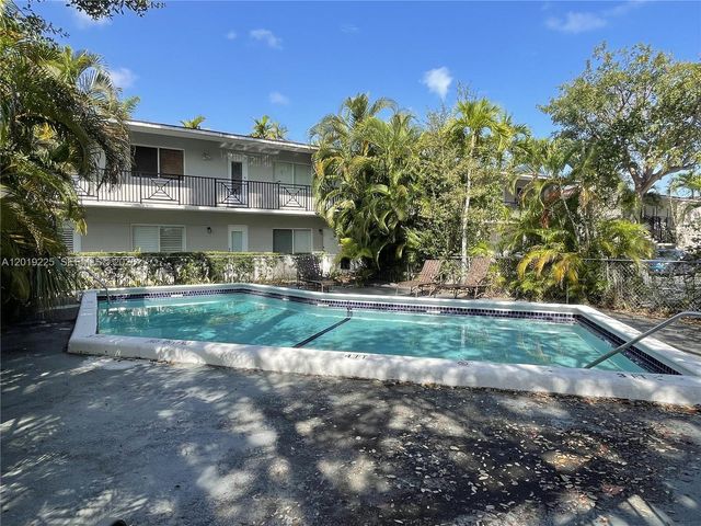 95 Edgewater Dr 207, Coral Gables, FL 33133