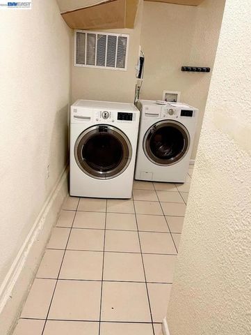 896 Lausanne Avenue, Daly City, CA 94014