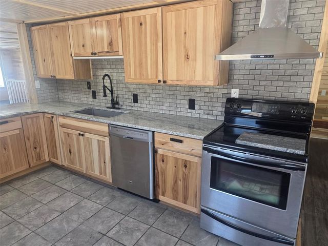 5017 State Road 70, Webster, WI 54893