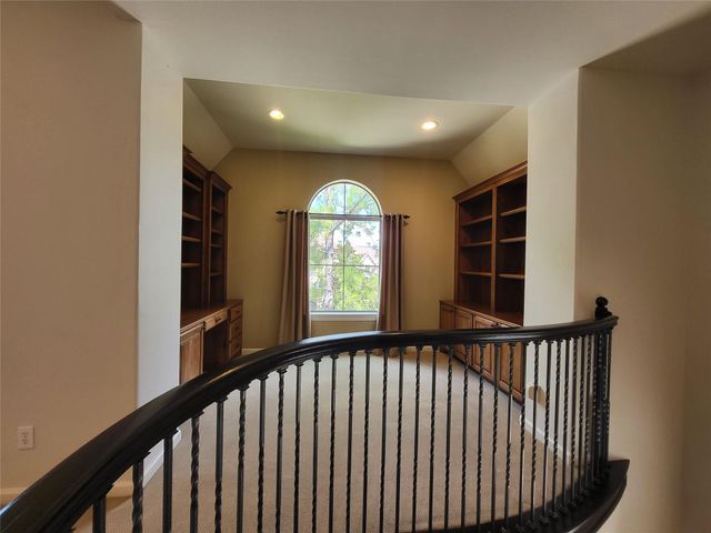 8811 Van Allen Drive, The Woodlands, TX 77381