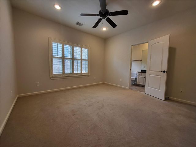 8811 Van Allen Drive, The Woodlands, TX 77381