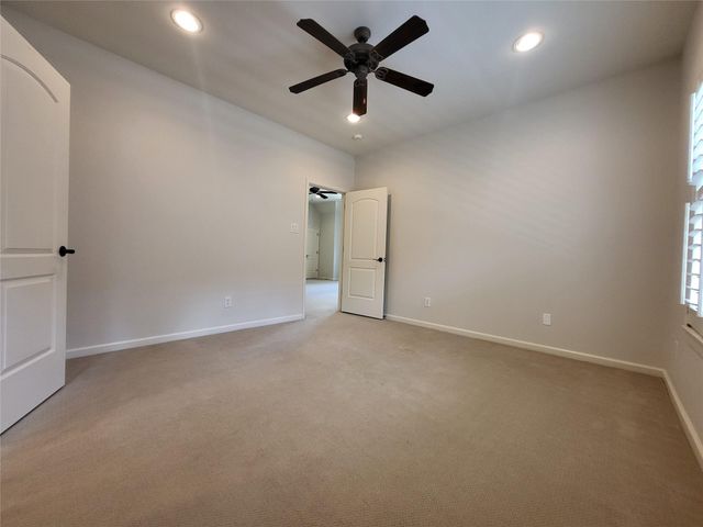 8811 Van Allen Drive, The Woodlands, TX 77381