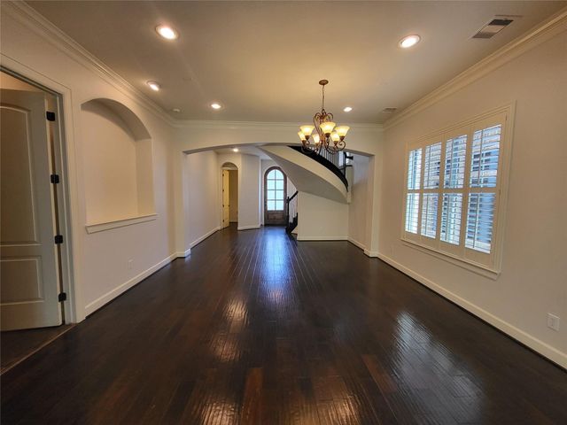 8811 Van Allen Drive, The Woodlands, TX 77381