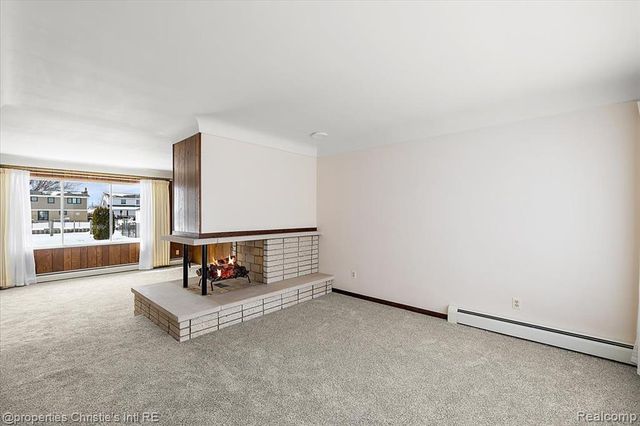 39375 E Archer Drive, Harrison Twp, MI 48045