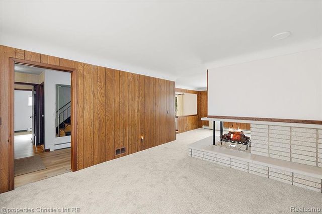 39375 E Archer Drive, Harrison Twp, MI 48045