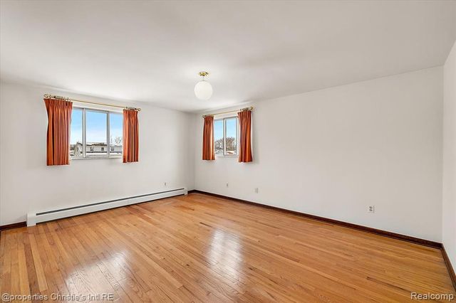 39375 E Archer Drive, Harrison Twp, MI 48045