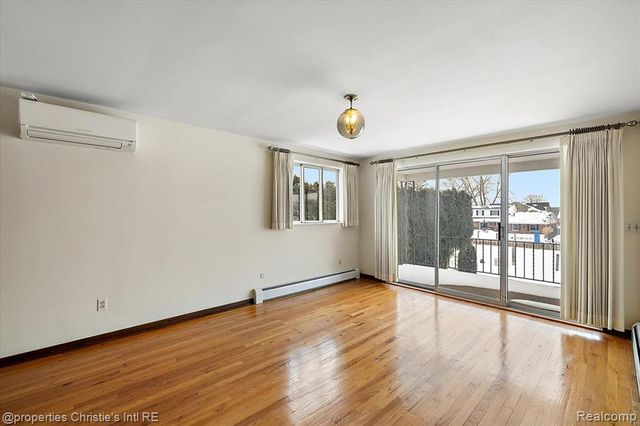 39375 E Archer Drive, Harrison Twp, MI 48045