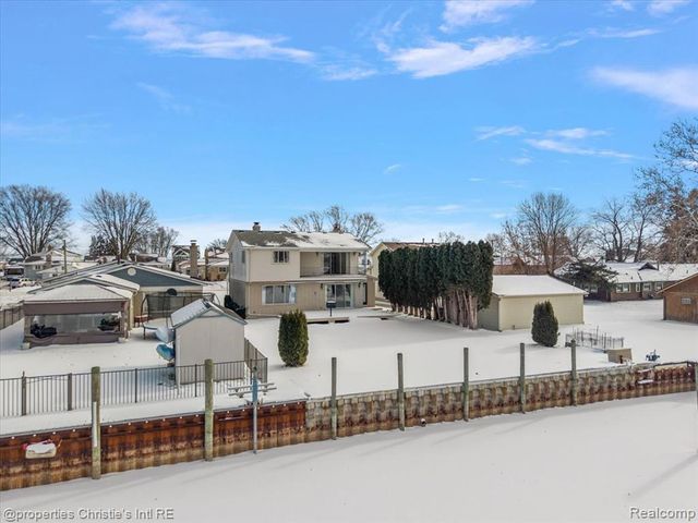 39375 E Archer Drive, Harrison Twp, MI 48045