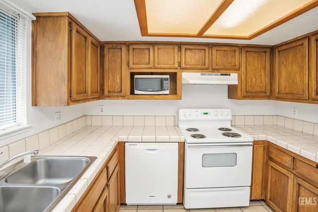 2600 Brookside Drive 134, Bakersfield, CA 93311