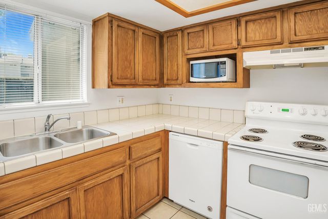 2600 Brookside Drive 134, Bakersfield, CA 93311