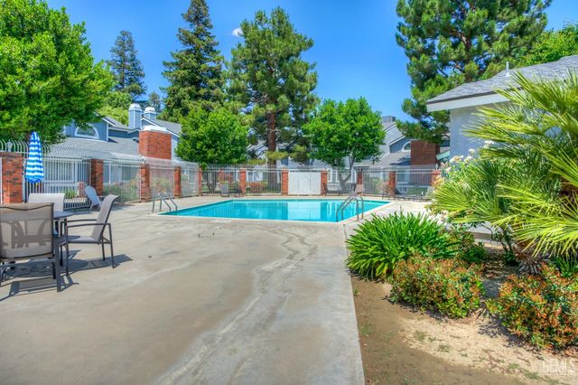 2600 Brookside Drive 134, Bakersfield, CA 93311