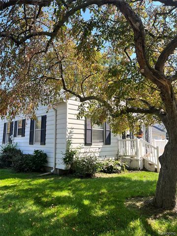 3354 Binscarth Avenue, Saginaw, MI 48602