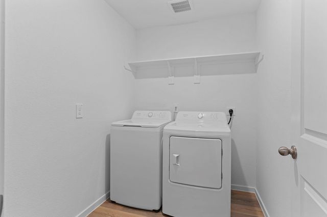 1527 Shimmering Ocean Way, Iowa Colony, TX 77583