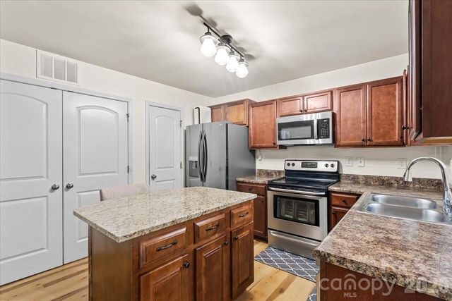 303 Olde North Church Drive 38, Concord, NC 28025