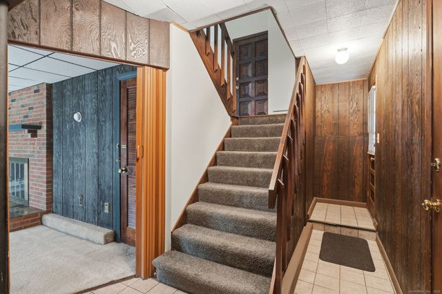 148 Raymond Road, Rocky Hill, CT 06067