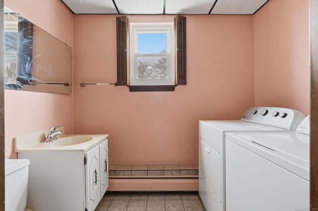 148 Raymond Road, Rocky Hill, CT 06067