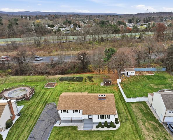148 Raymond Road, Rocky Hill, CT 06067