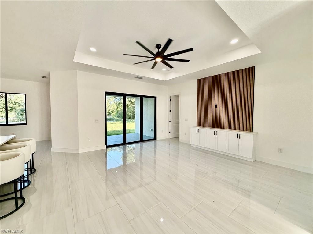 805 Lincoln AVE, LEHIGH ACRES, FL 33972 — photo 5