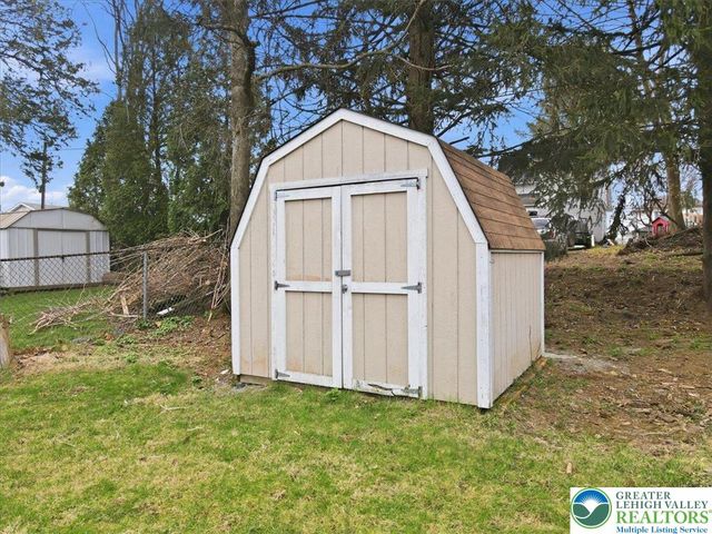 2218 2nd Street, Wilson Boro, PA 18042