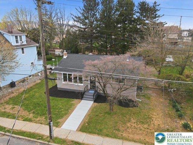 2218 2nd Street, Wilson Boro, PA 18042
