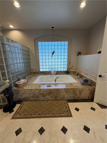 18268 Hollowtree Lane, Riverside, CA 92504