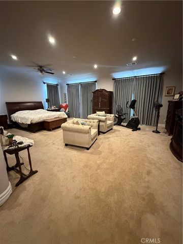 18268 Hollowtree Lane, Riverside, CA 92504
