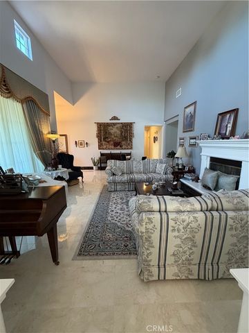 18268 Hollowtree Lane, Riverside, CA 92504