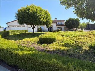 18268 Hollowtree Lane, Riverside, CA 92504