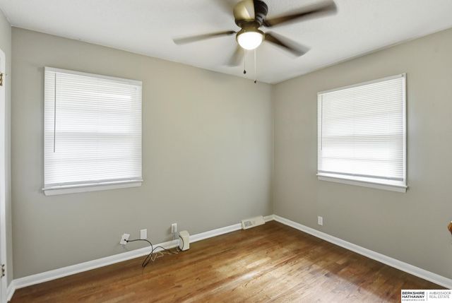 5016 N 61st Street, Omaha, NE 68104