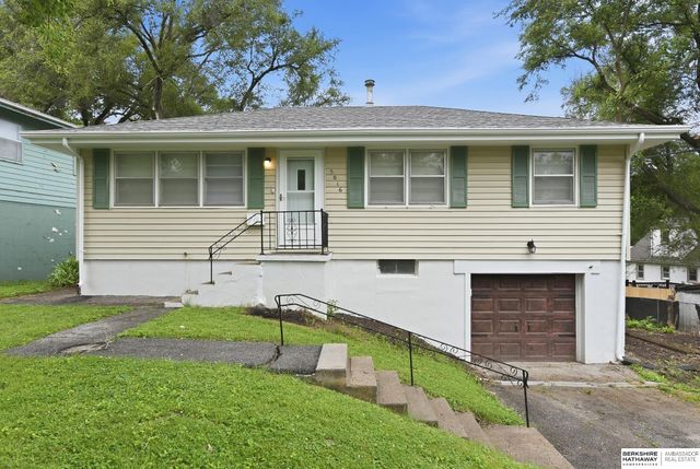 5016 N 61st Street, Omaha, NE 68104