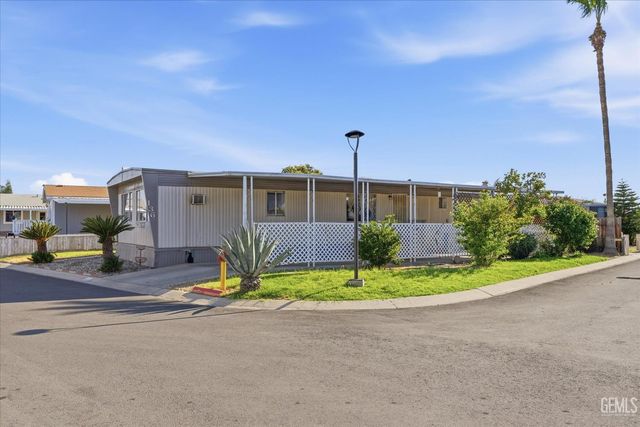 6601 Eucalyptus Drive 136, Bakersfield, CA 93306