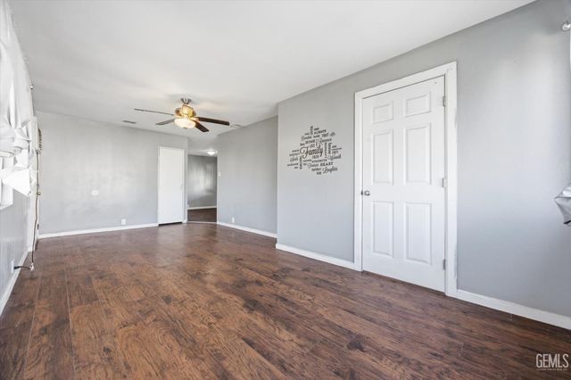 6601 Eucalyptus Drive 136, Bakersfield, CA 93306
