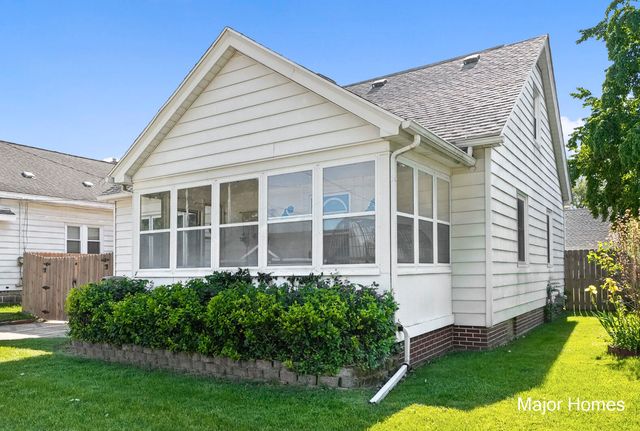 1947 Blandford Avenue SW, Wyoming, MI 49519