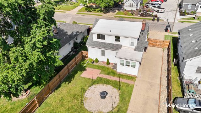 1947 Blandford Avenue SW, Wyoming, MI 49519