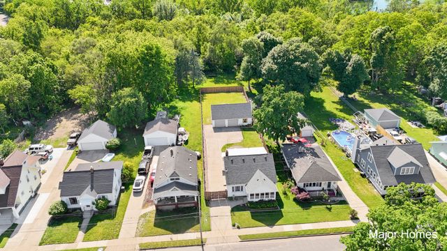 1947 Blandford Avenue SW, Wyoming, MI 49519