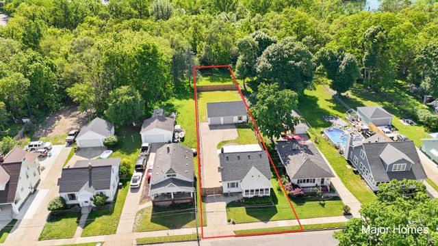 1947 Blandford Avenue SW, Wyoming, MI 49519