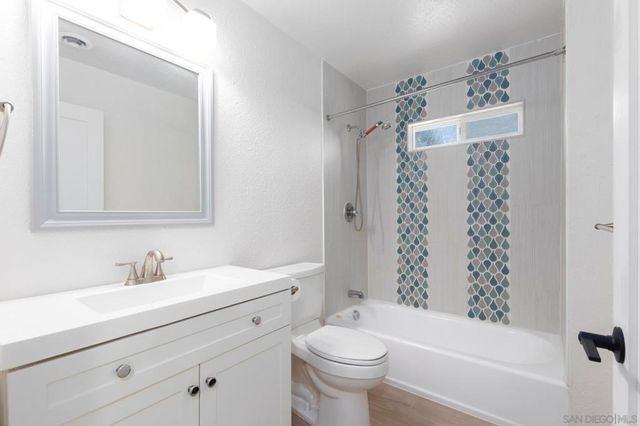 2821 Macdonald, Oceanside, CA 92054