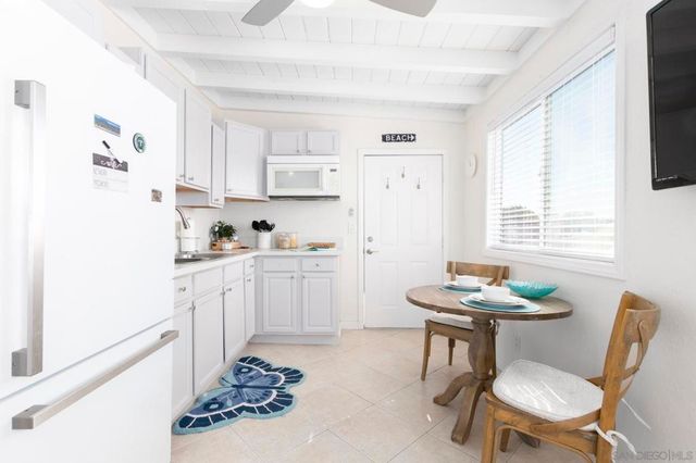 2821 Macdonald, Oceanside, CA 92054