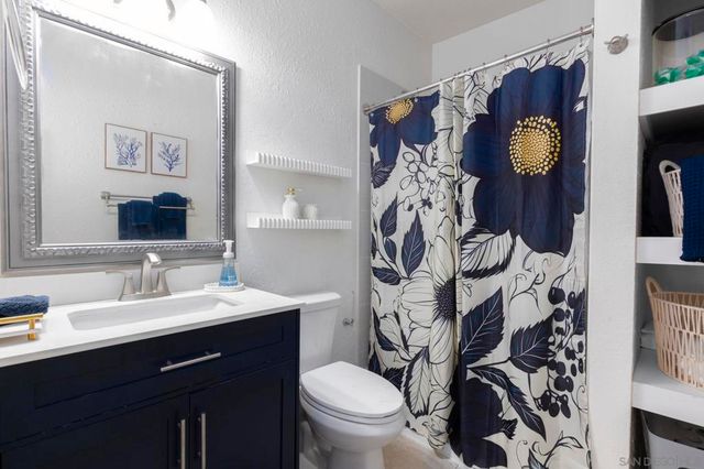 2821 Macdonald, Oceanside, CA 92054