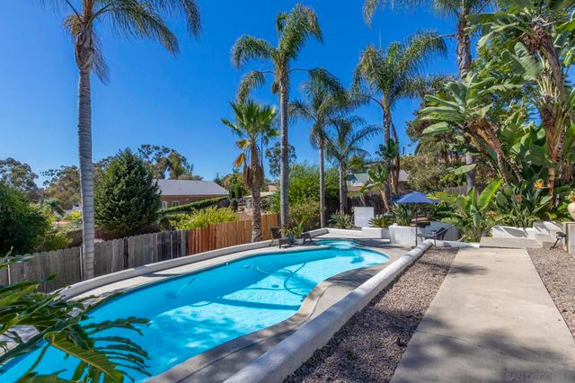 2821 Macdonald, Oceanside, CA 92054